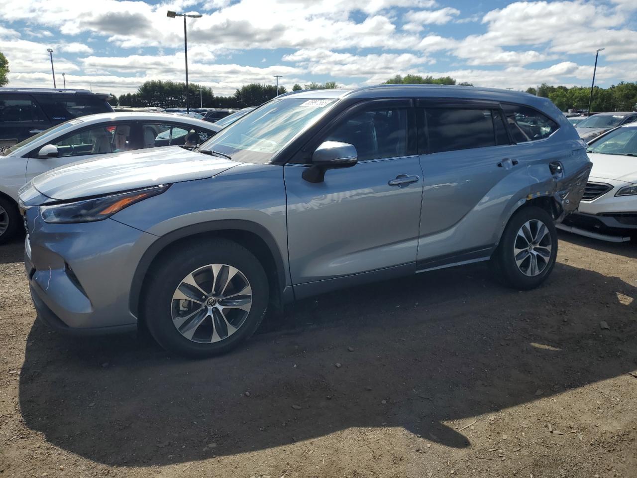 TOYOTA HIGHLANDER 2021