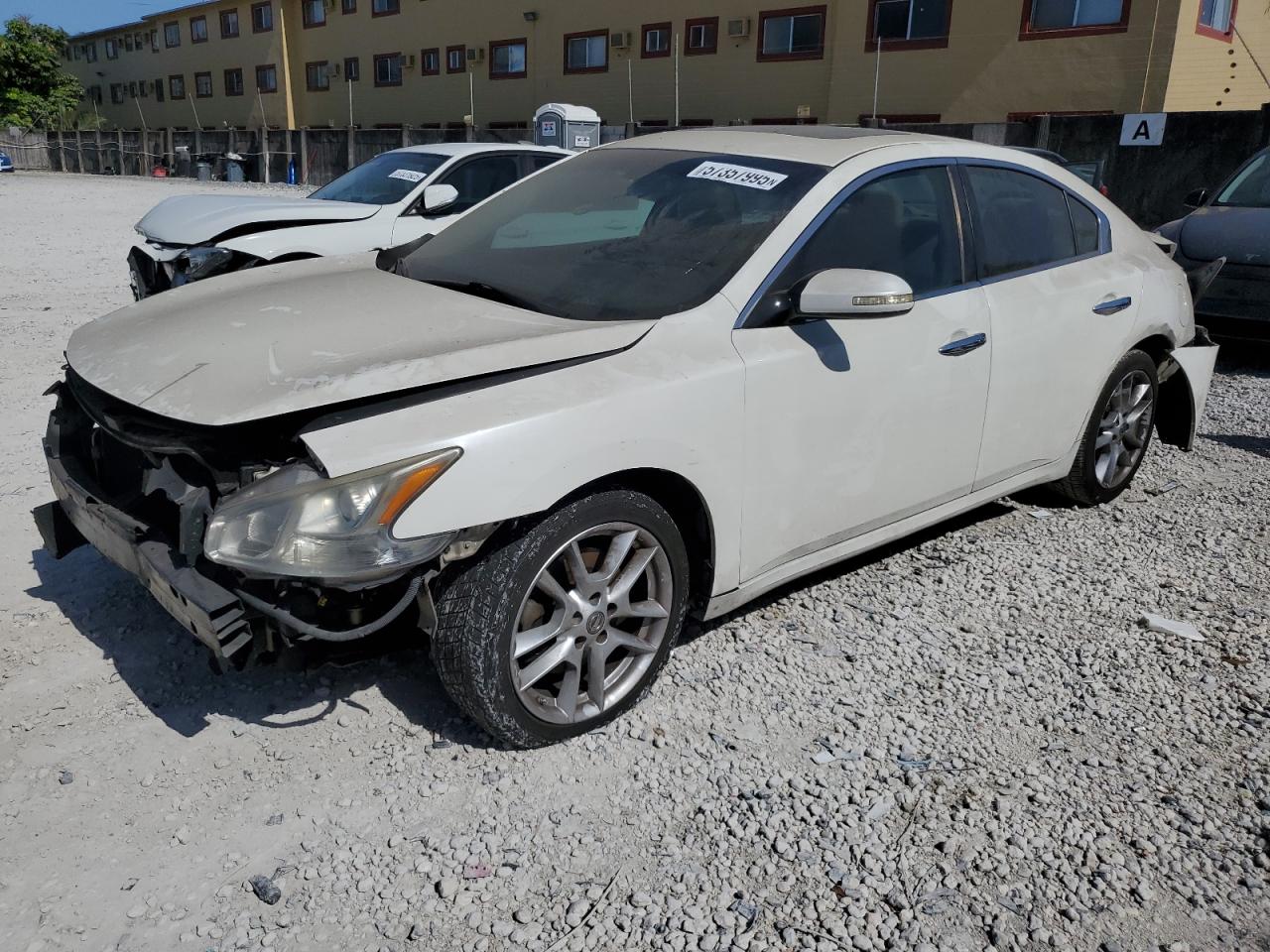 NISSAN MAXIMA 2009