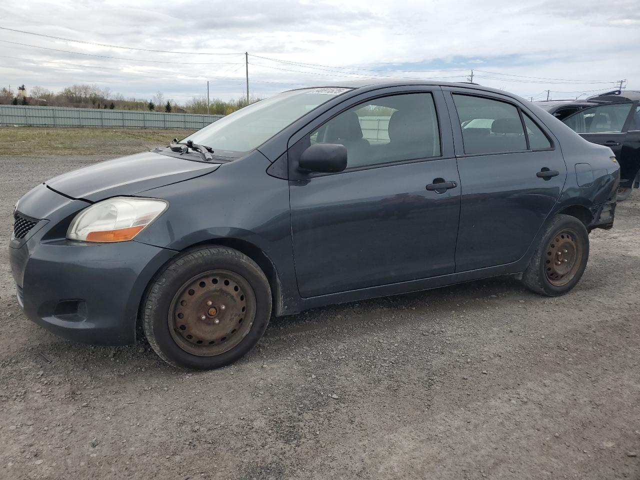 TOYOTA YARIS 2010