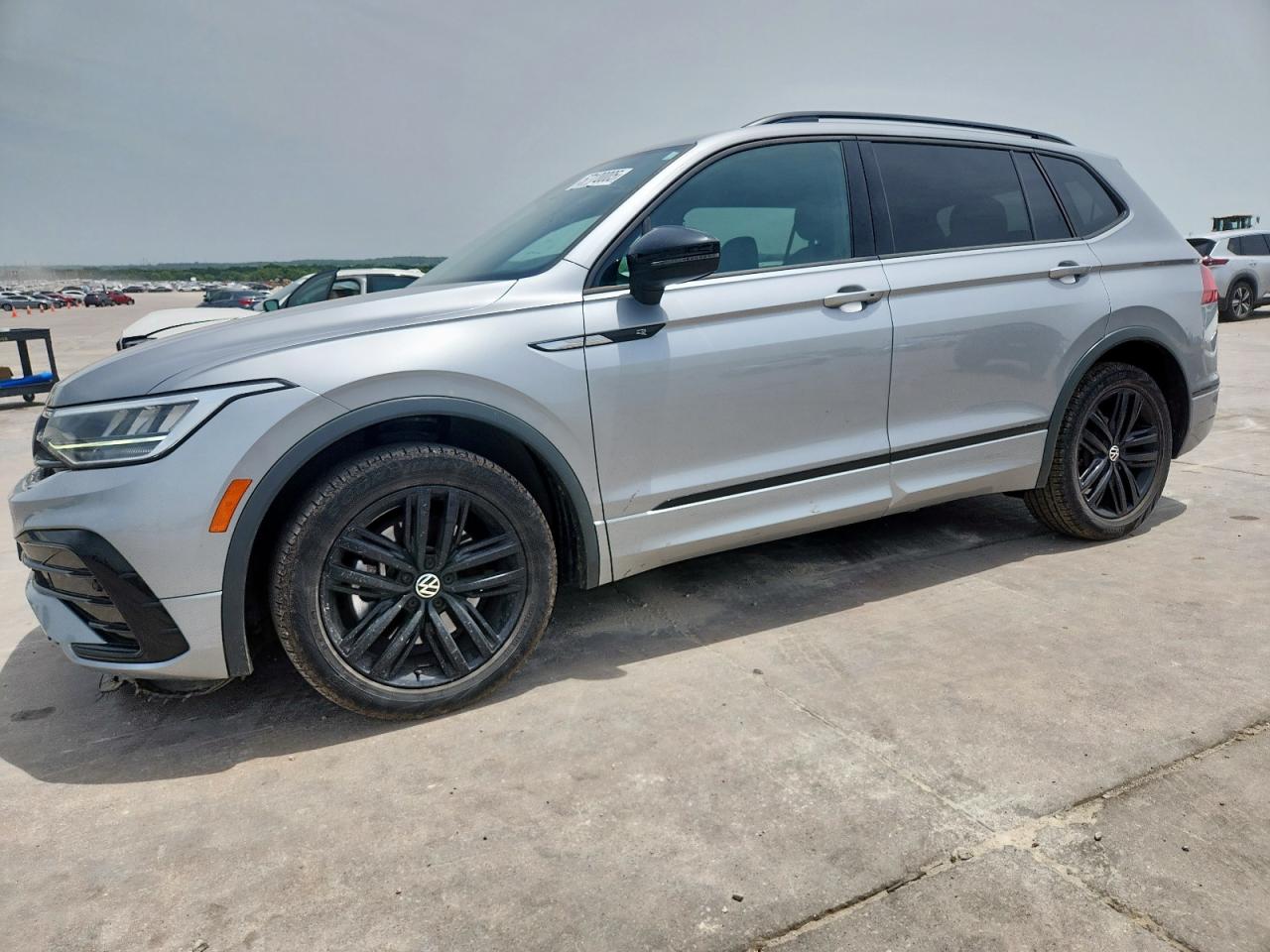 VOLKSWAGEN TIGUAN SE 2022