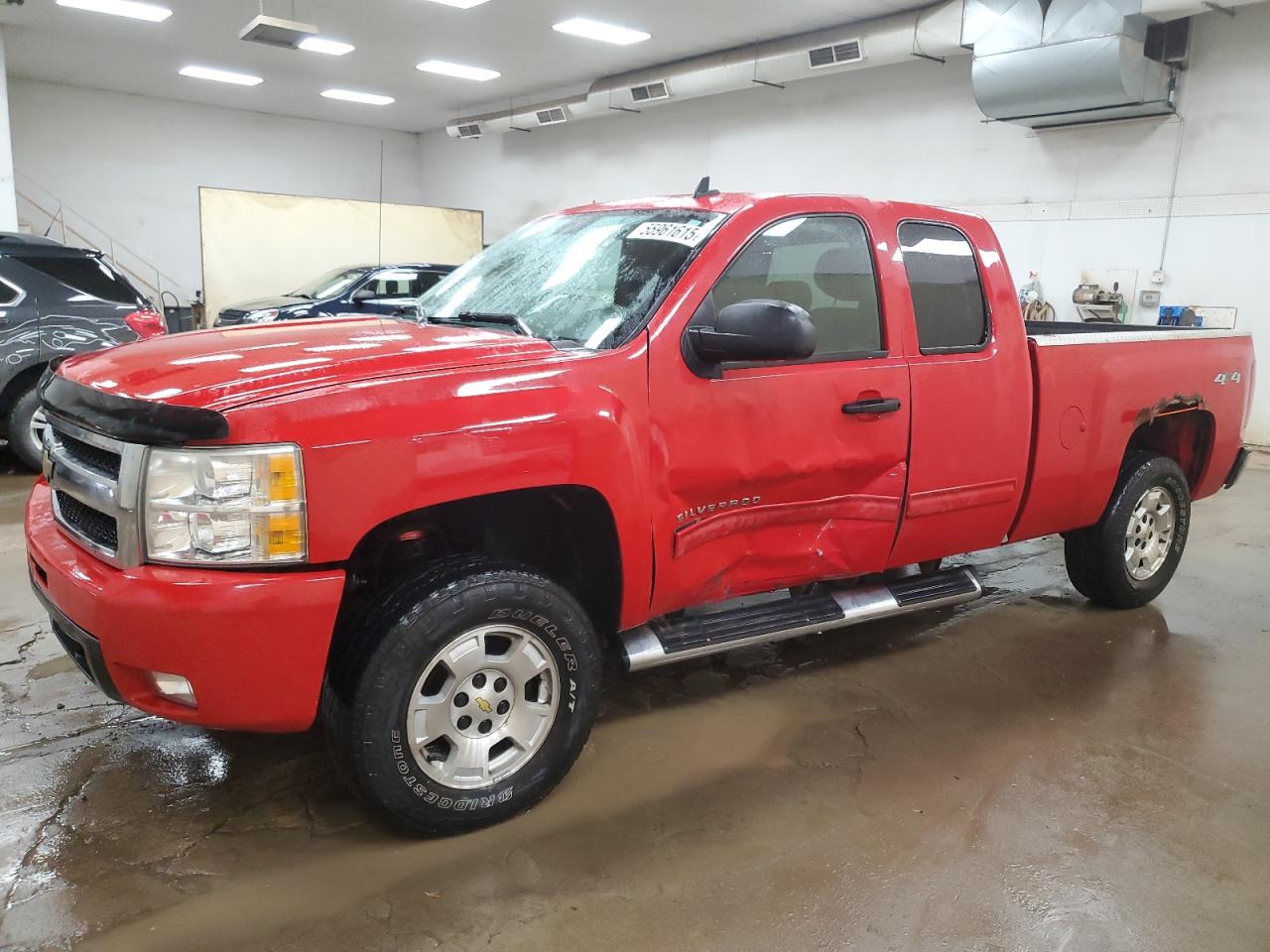 CHEVROLET SILVERADO 2011