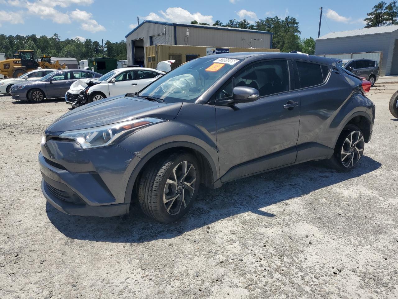 TOYOTA C-HR XLE 2019