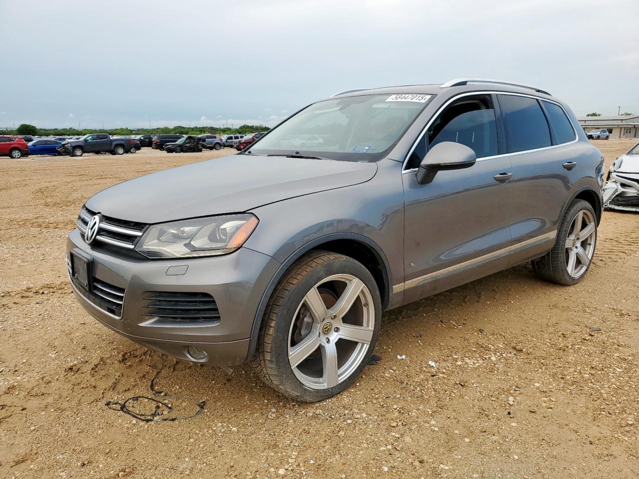 VOLKSWAGEN TOUAREG V6 2011