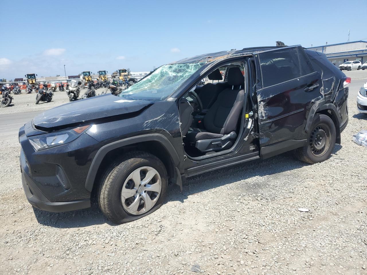 TOYOTA RAV4 LE 2021