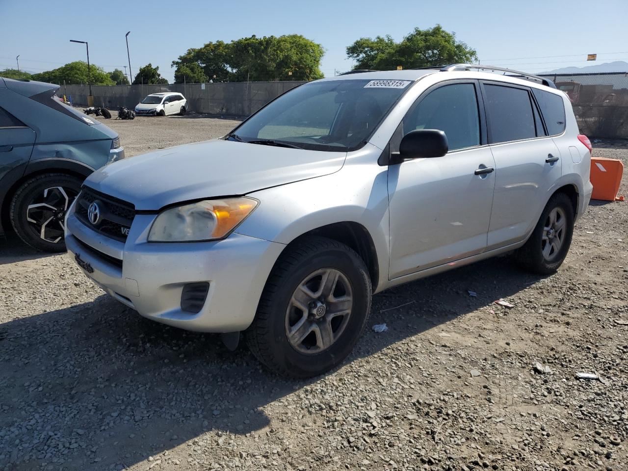 TOYOTA RAV4 2010