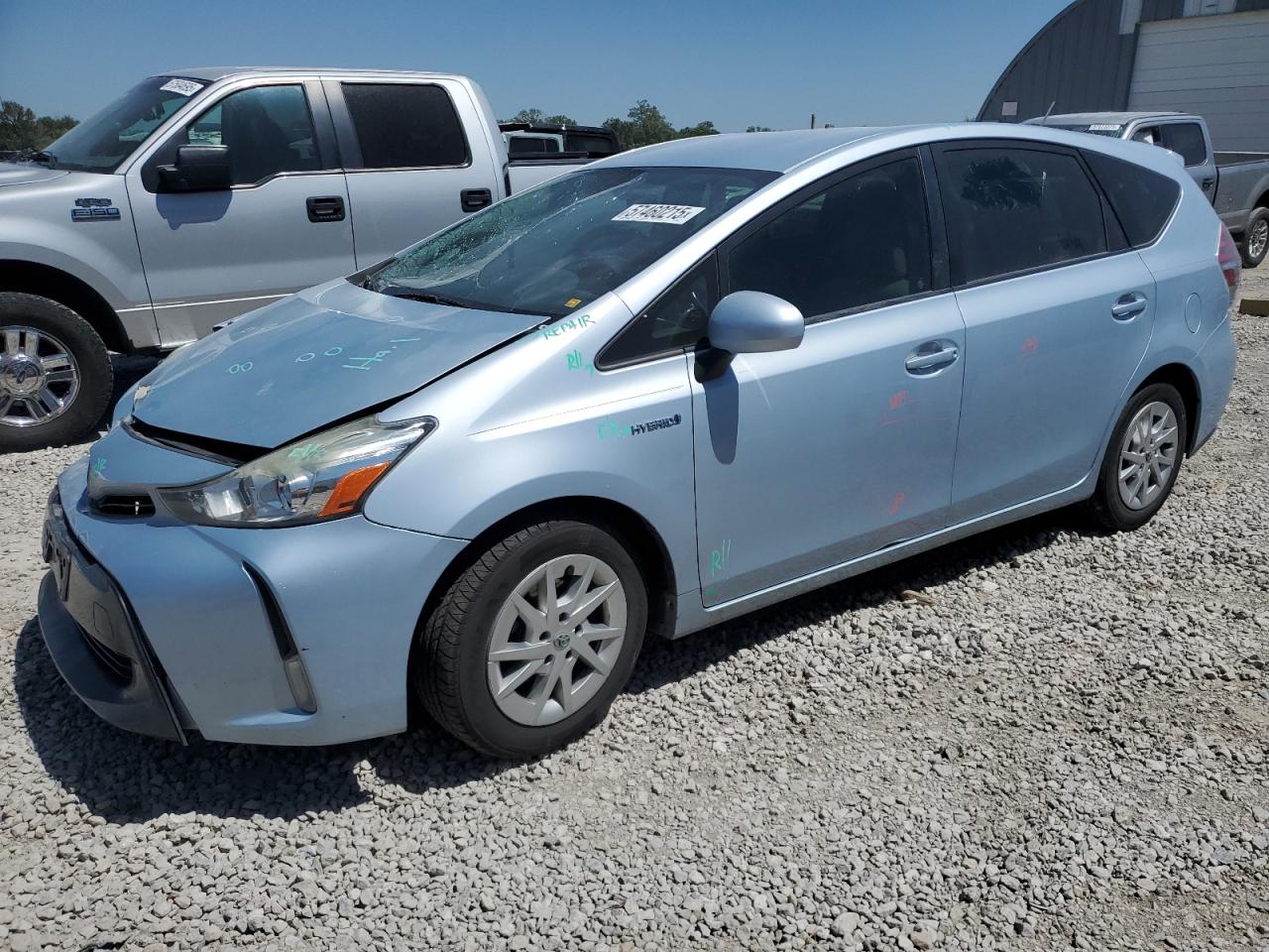 TOYOTA PRIUS V 2015
