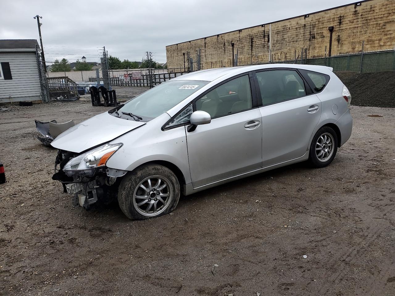 TOYOTA PRIUS V 2012