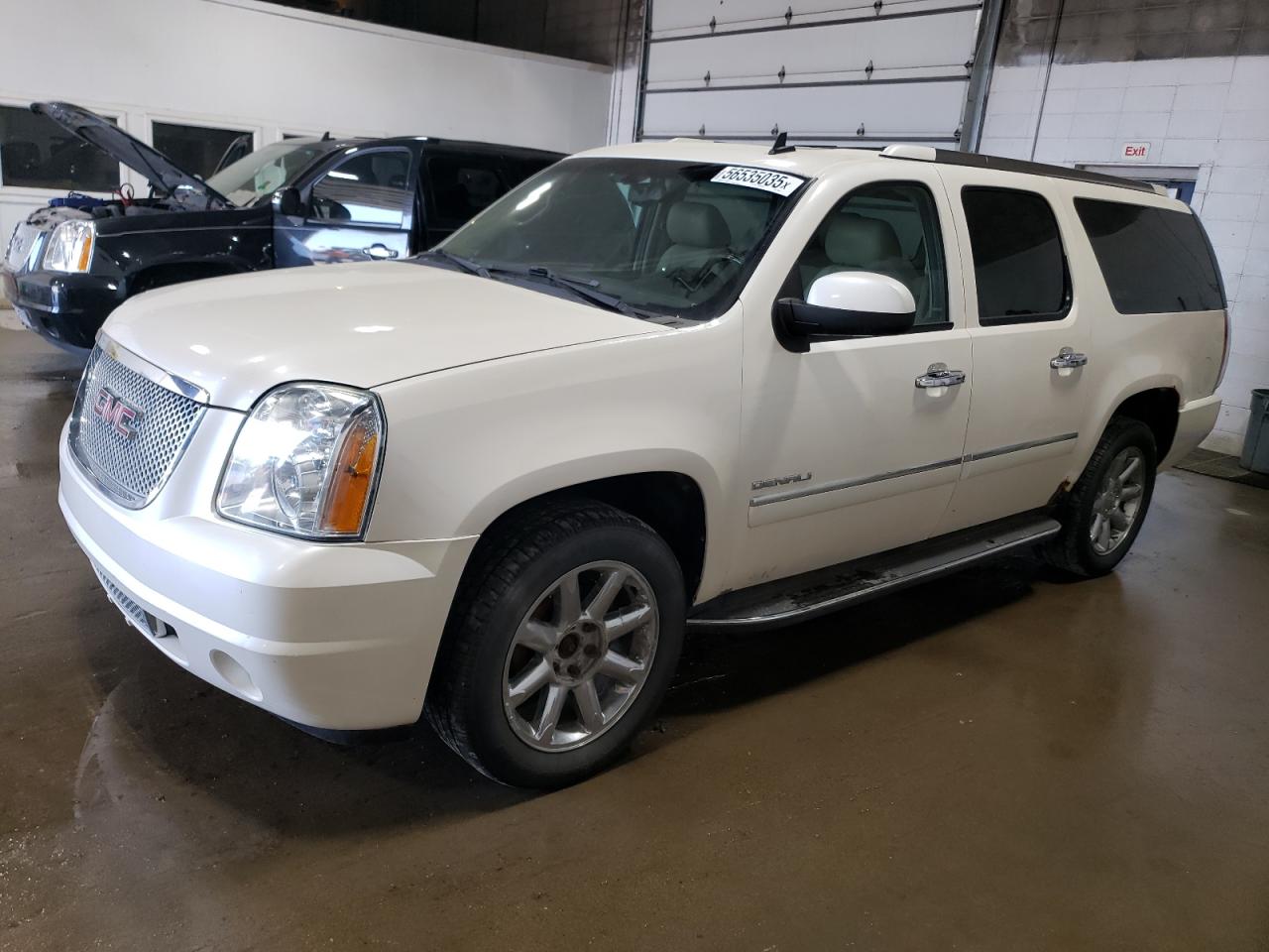 GMC YUKON XL D 2013