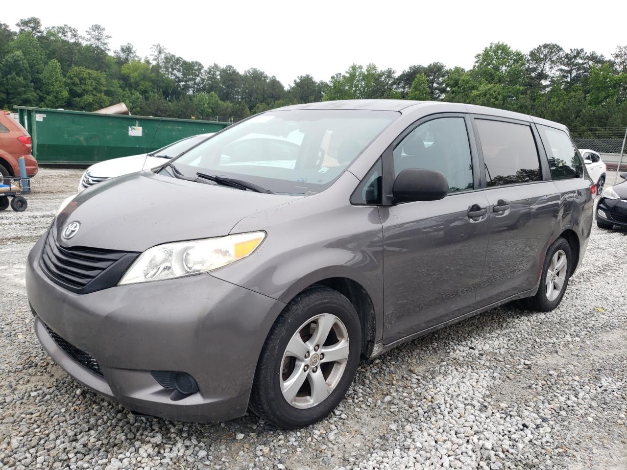 TOYOTA SIENNA 2011