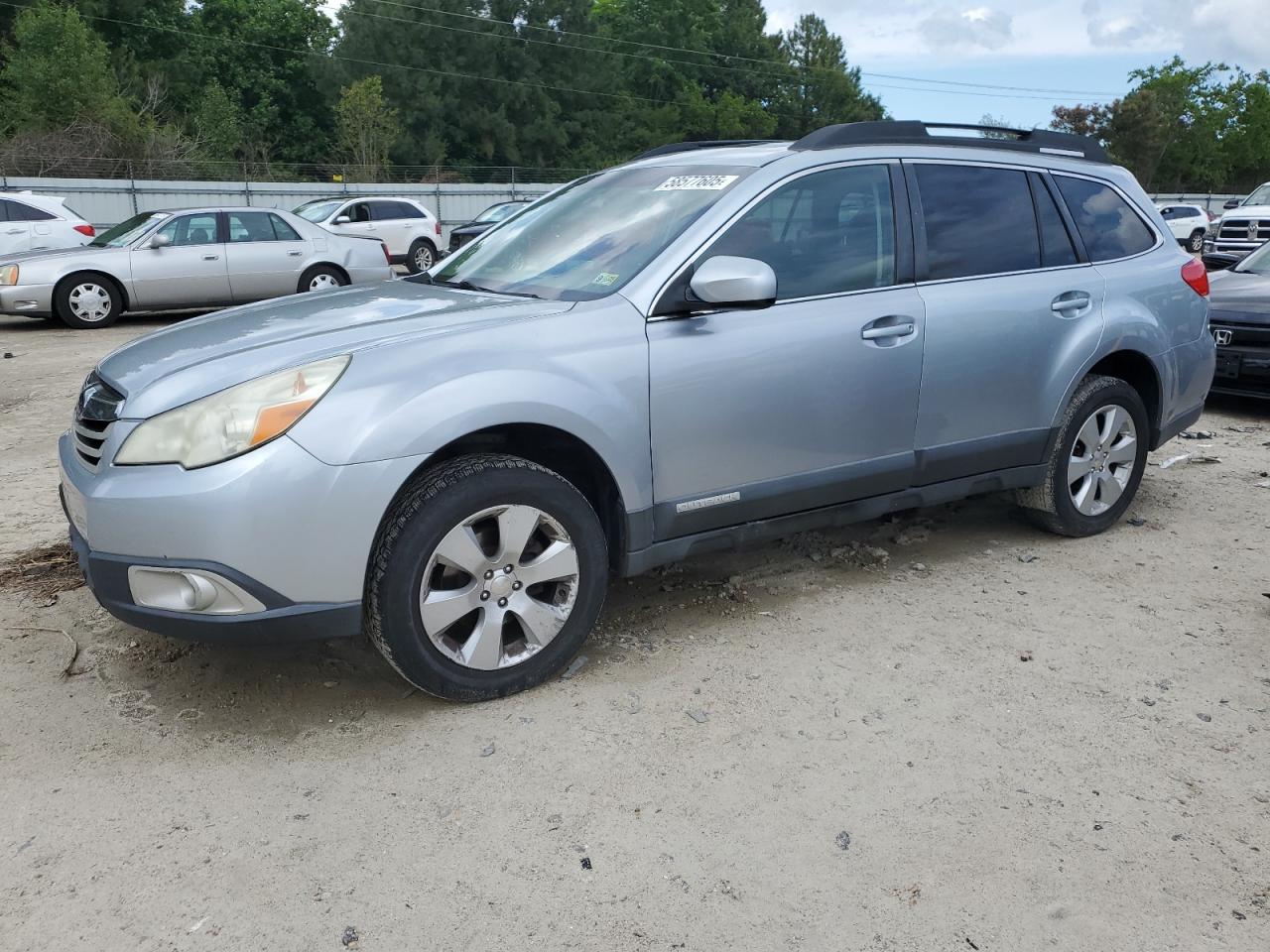SUBARU OUTBACK 2. 2012