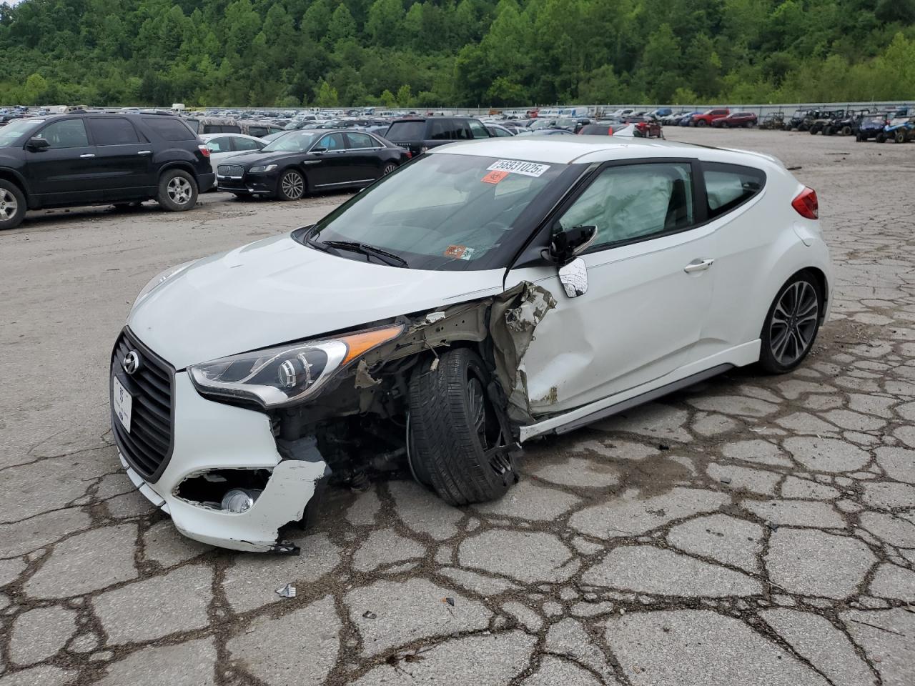 HYUNDAI VELOSTER T 2016
