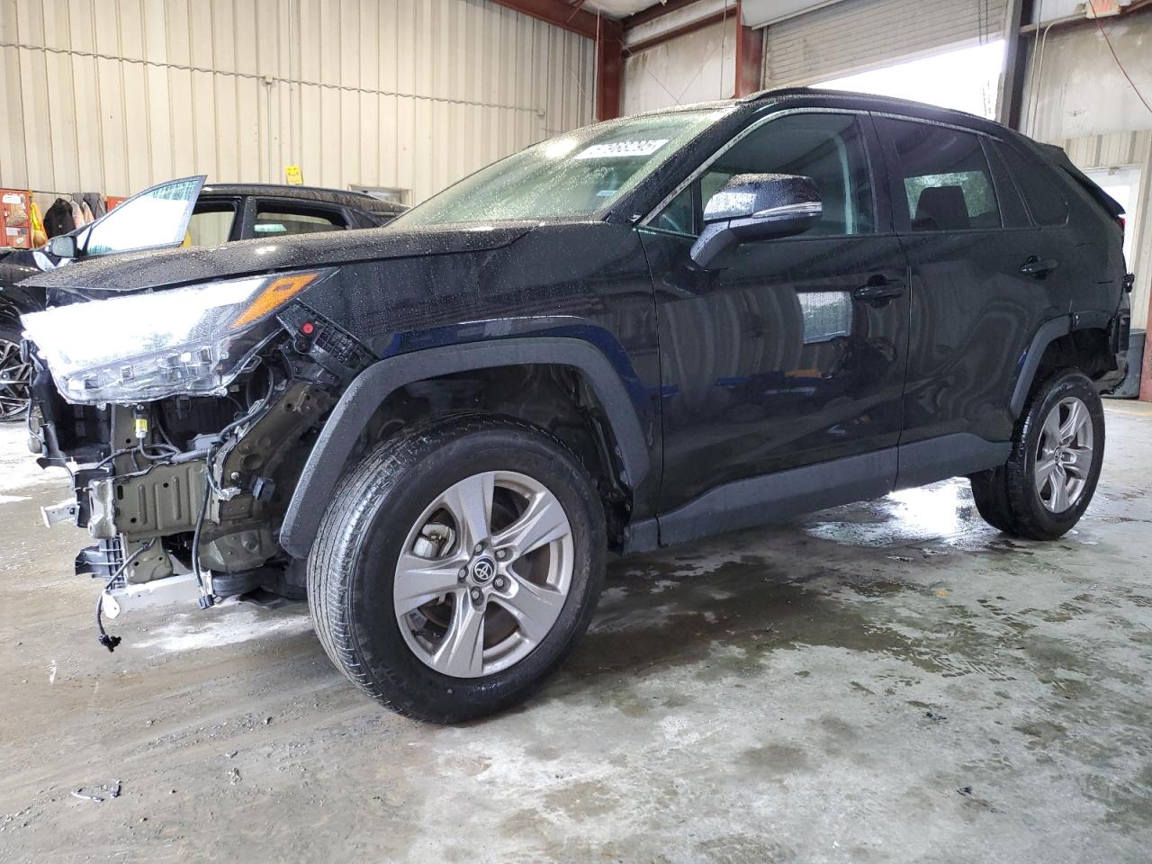 TOYOTA RAV4 XLE 2022