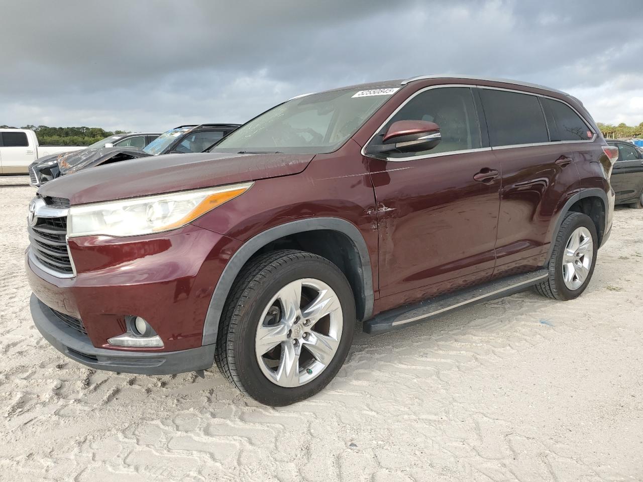 TOYOTA HIGHLANDER 2015