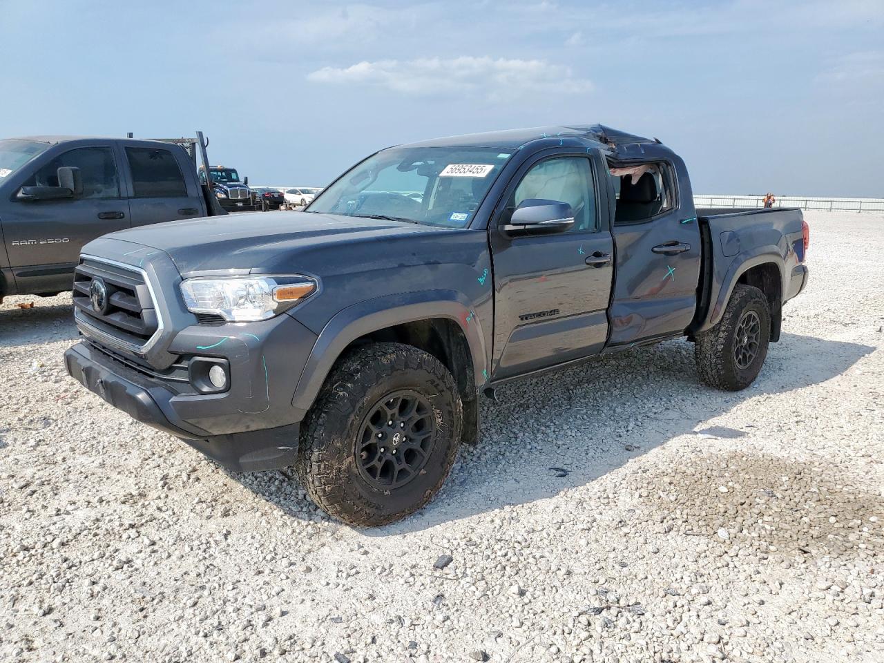 TOYOTA TACOMA DOU 2022