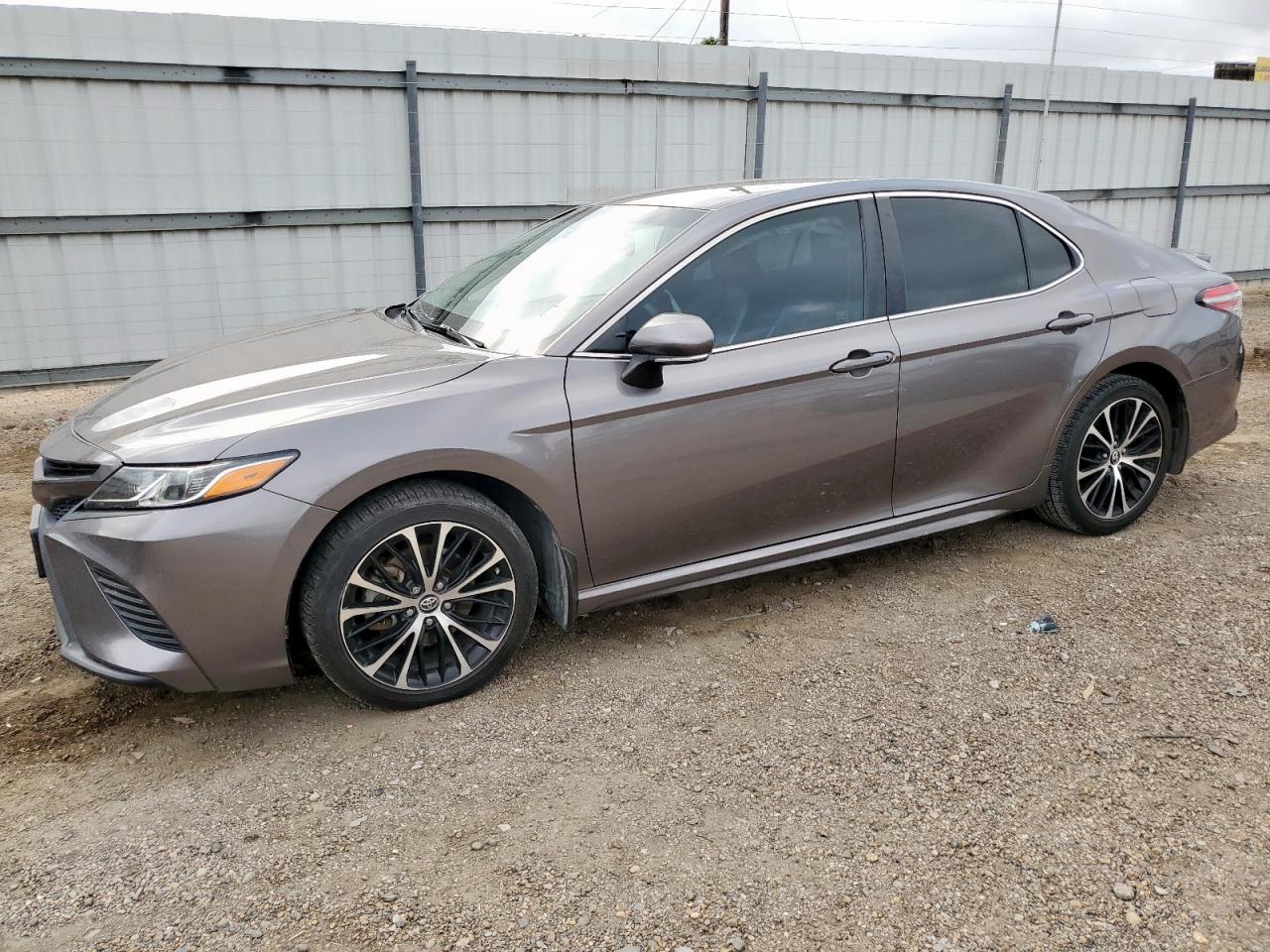 TOYOTA CAMRY L 2018