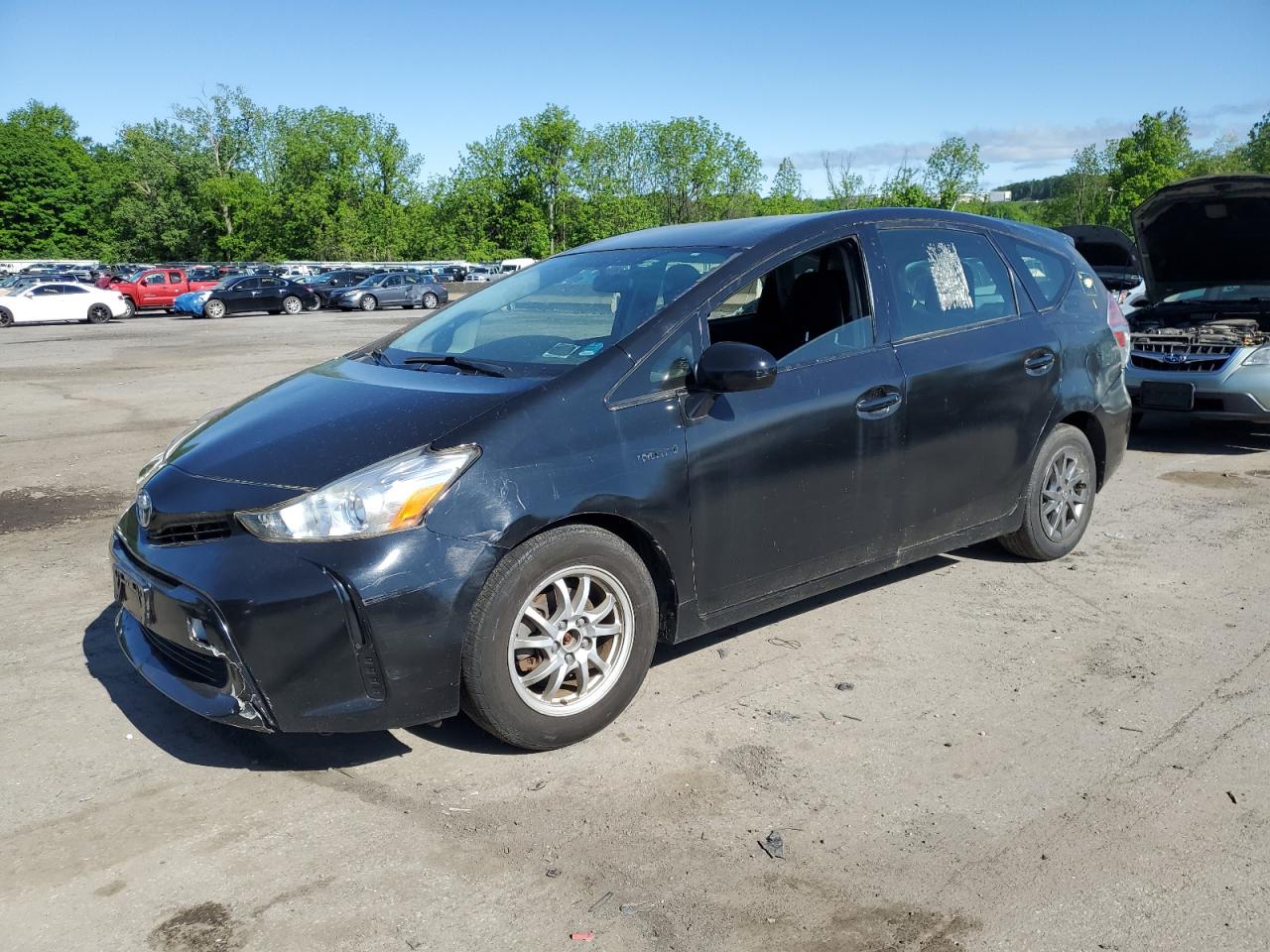 TOYOTA PRIUS V 2017