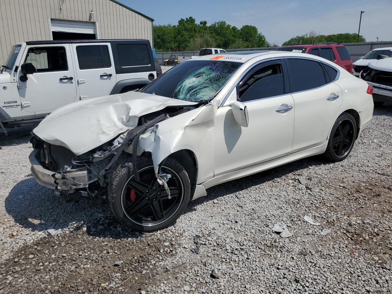 INFINITI M37 X 2011