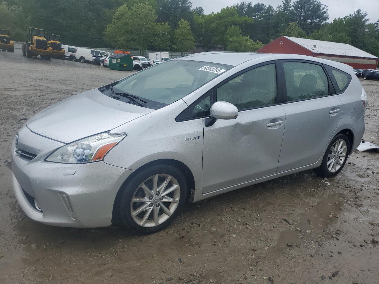 TOYOTA PRIUS V 2013