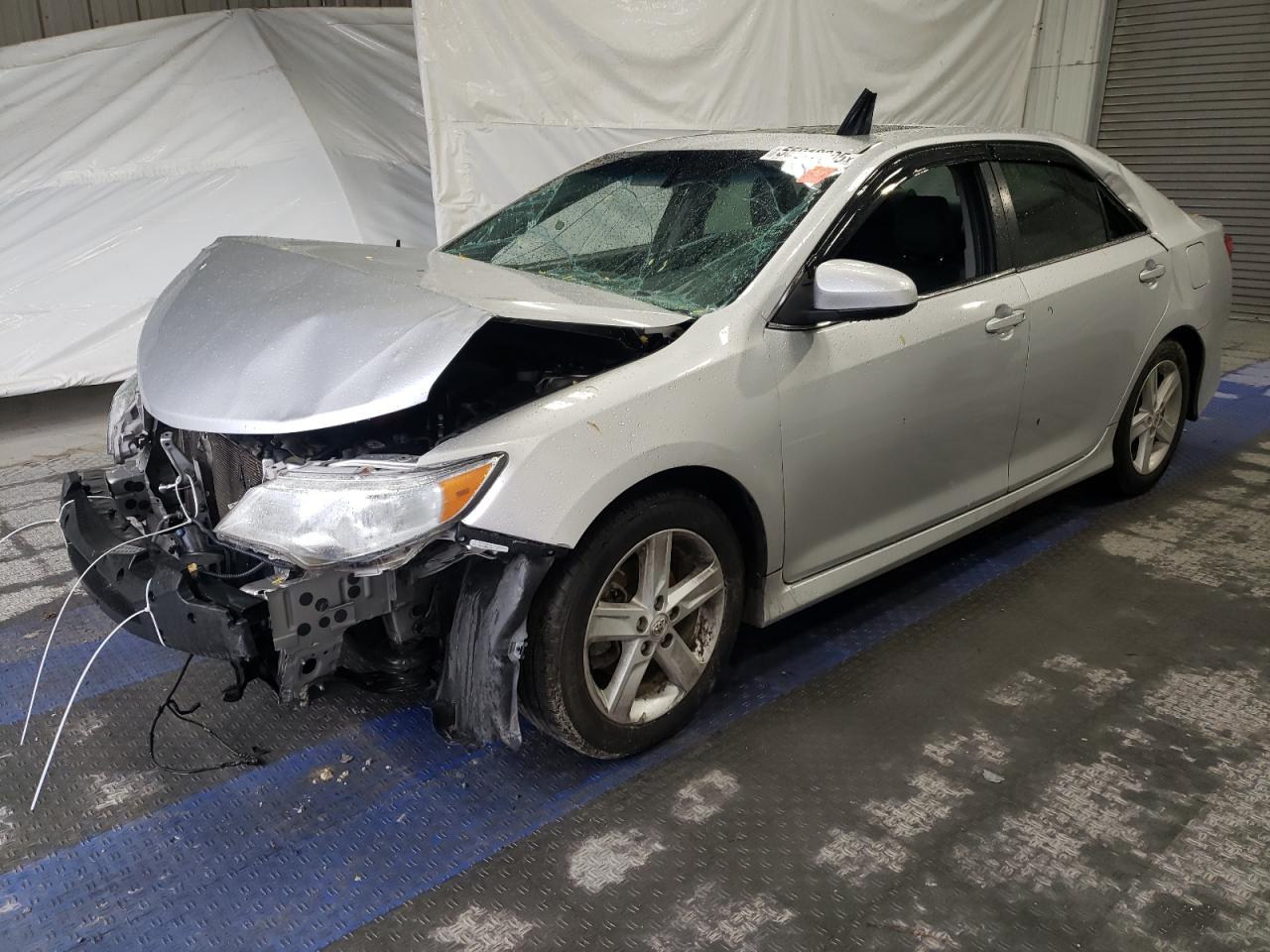 TOYOTA CAMRY BASE 2012