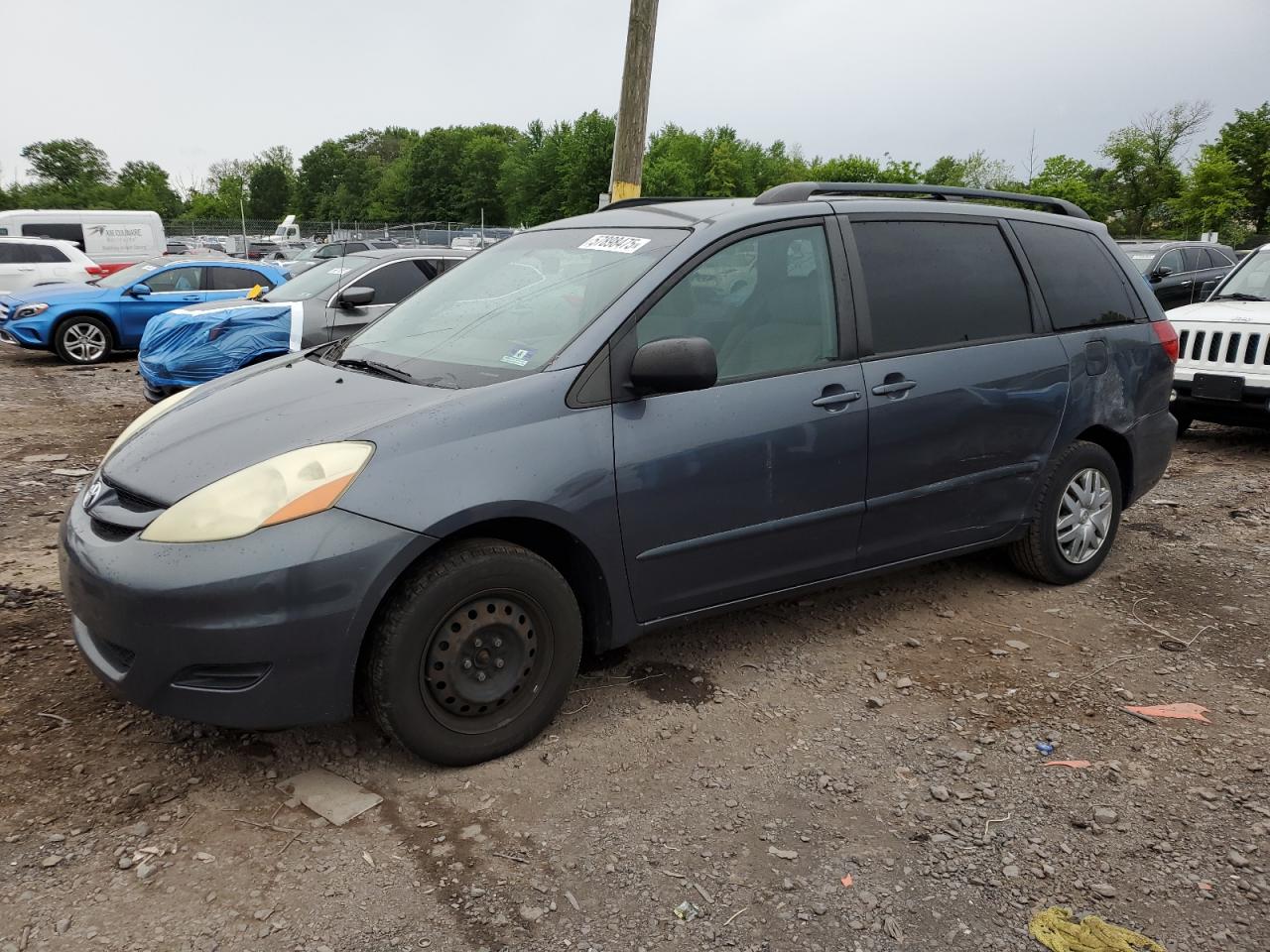 TOYOTA SIENNA CE 2006