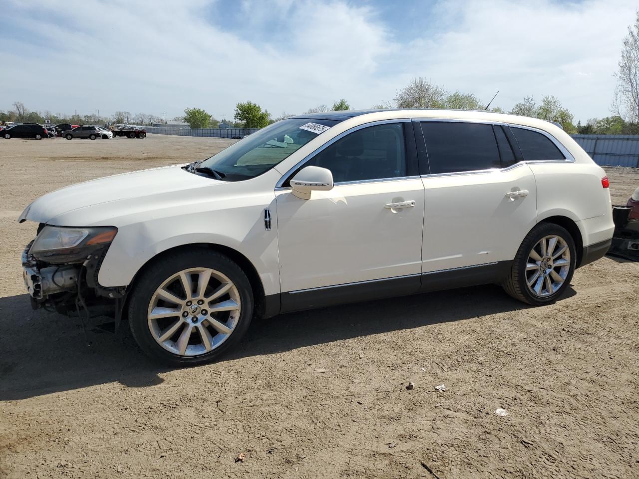 LINCOLN MKT 2012