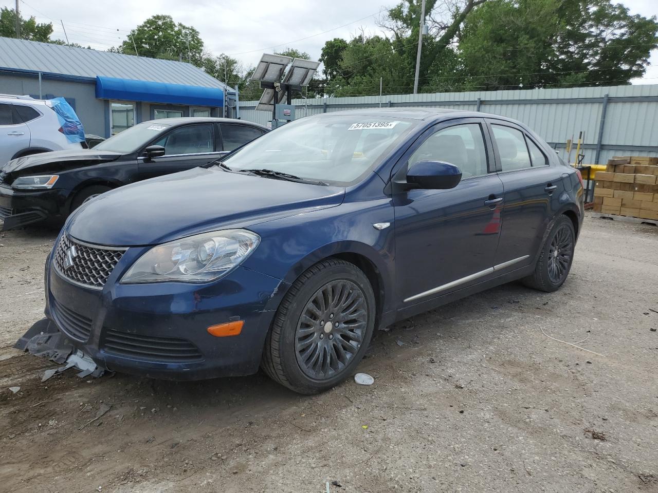 SUZUKI KIZASHI SE 2012