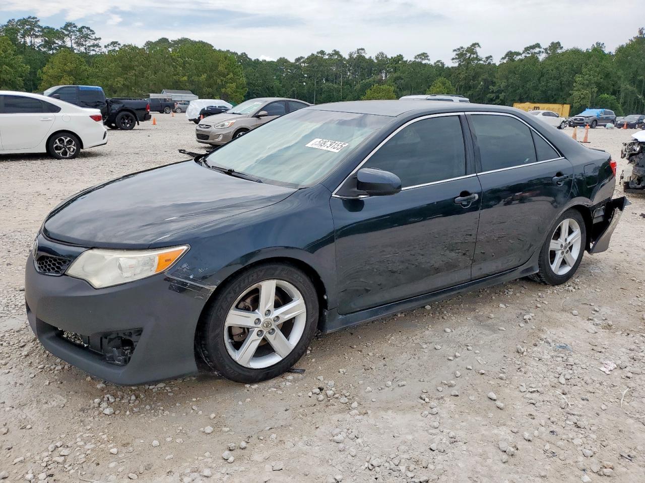TOYOTA CAMRY BASE 2012