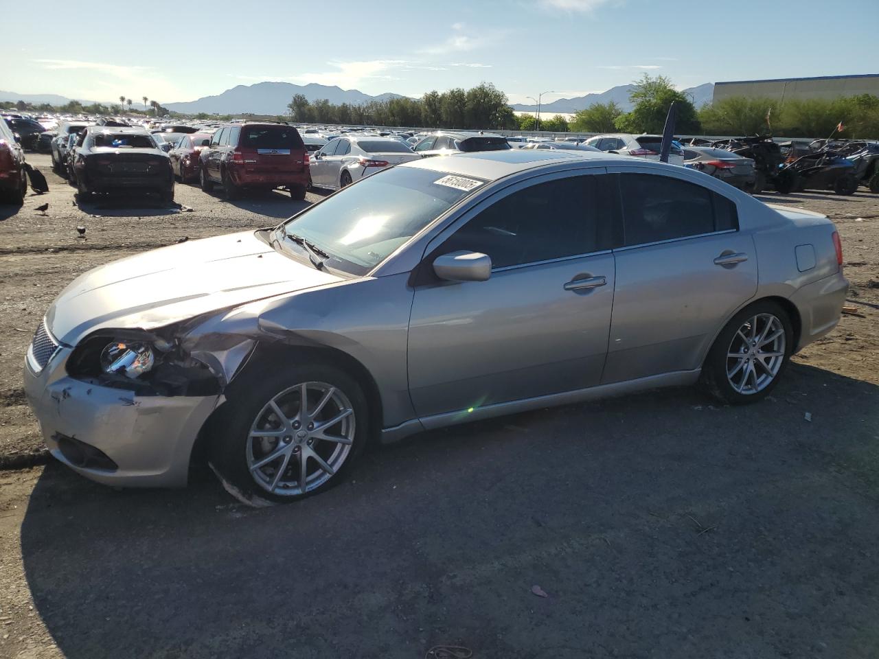 MITSUBISHI GALANT ES 2011