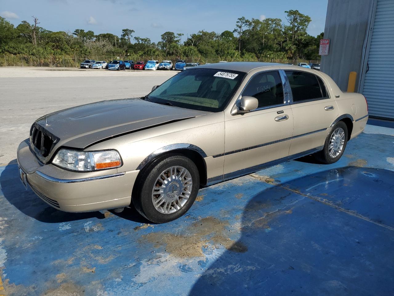 LINCOLN TOWN CAR S 2010