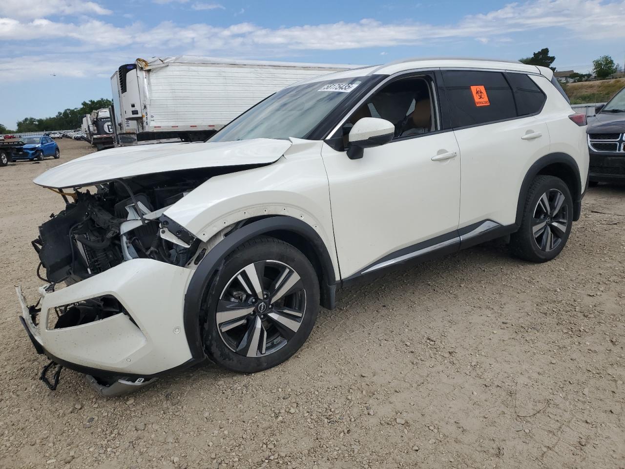 NISSAN ROGUE PLAT 2023