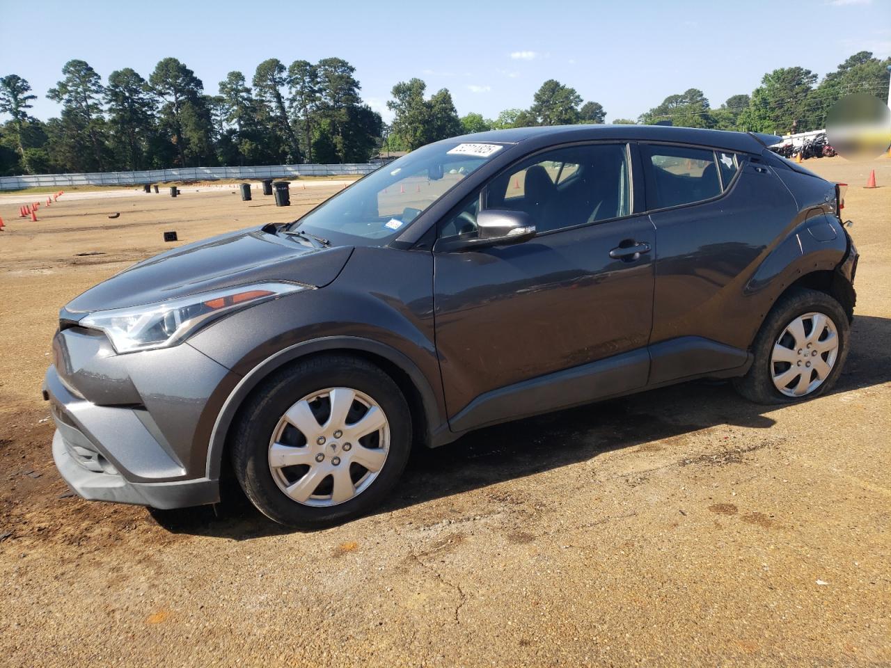 TOYOTA C-HR XLE 2019