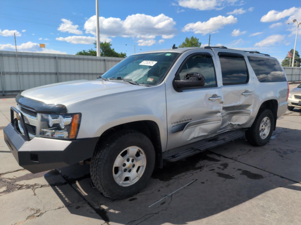 CHEVROLET SUBURBAN K 2011