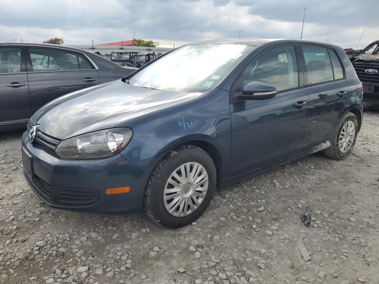 VOLKSWAGEN GOLF 2012