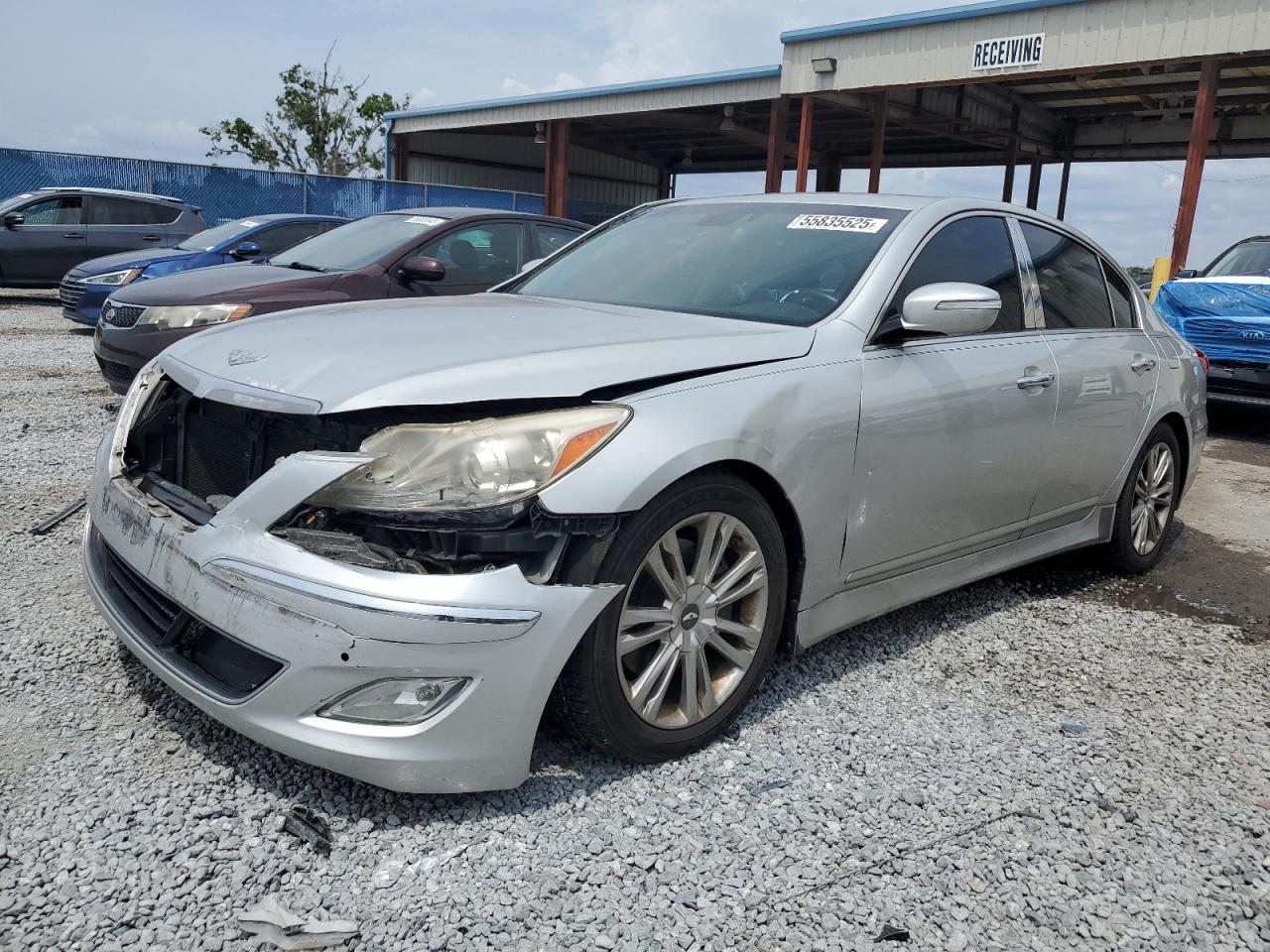 HYUNDAI GENESIS 3. 2013