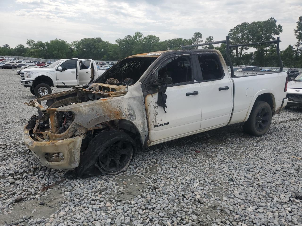 RAM 1500 BIG H 2025