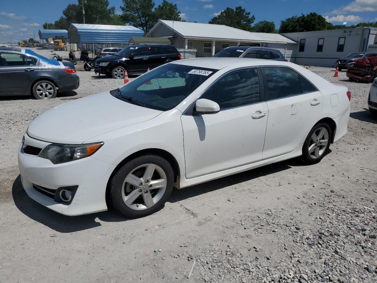 TOYOTA CAMRY L 2013