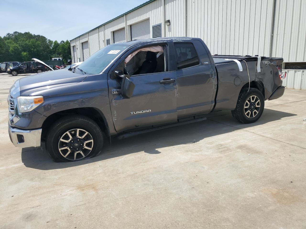 TOYOTA TUNDRA DOU 2017
