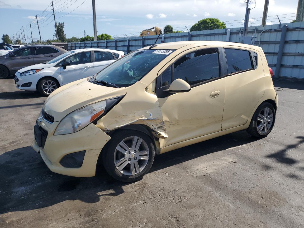 CHEVROLET SPARK 1LT 2014