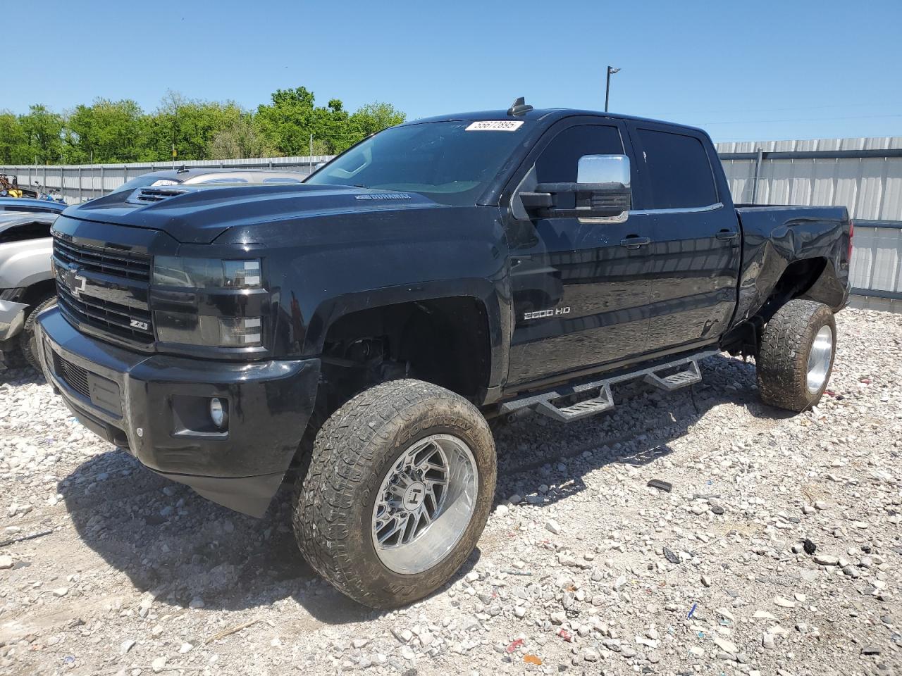 CHEVROLET SILVERADO 2017