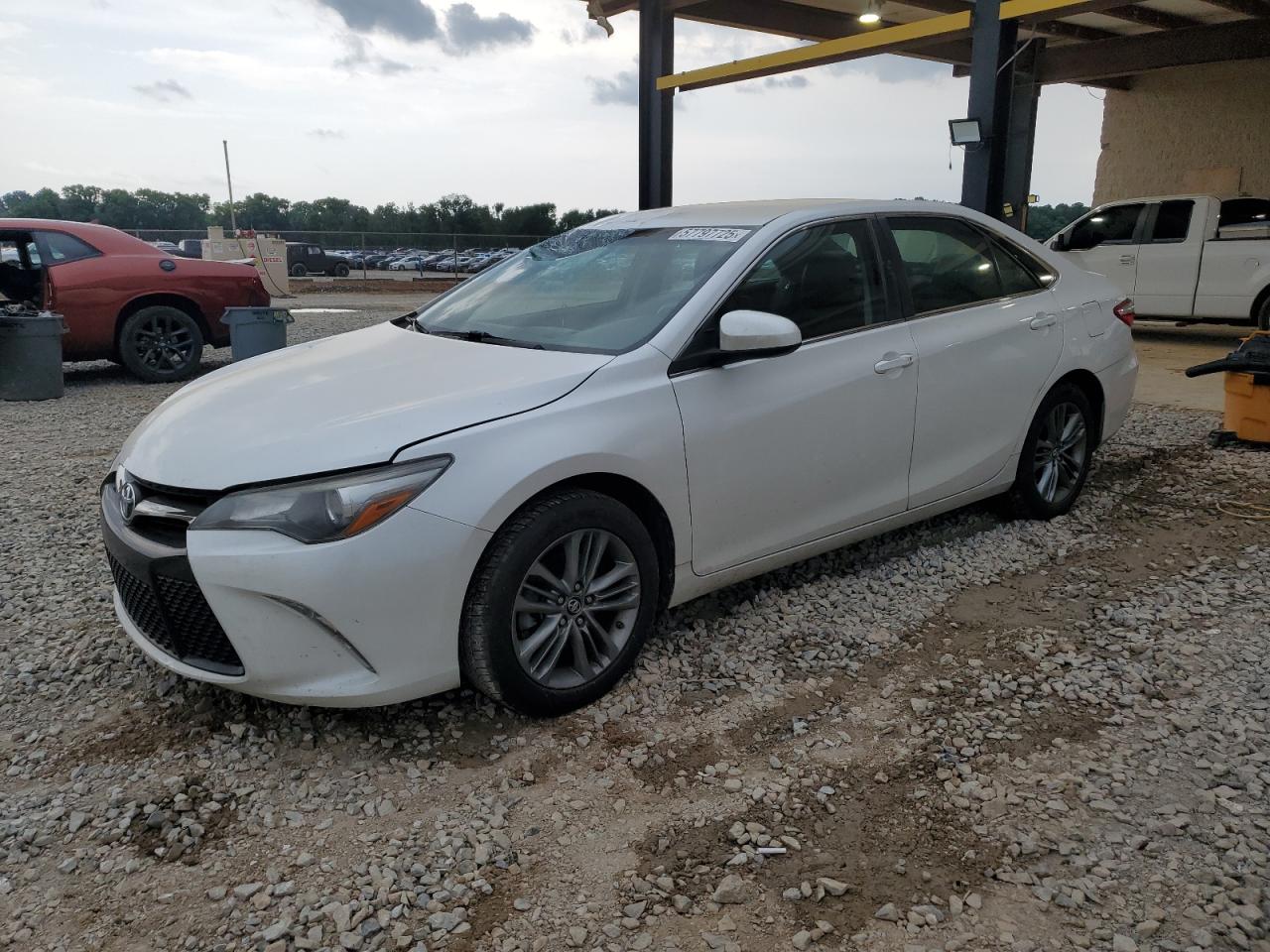 TOYOTA CAMRY LE 2017