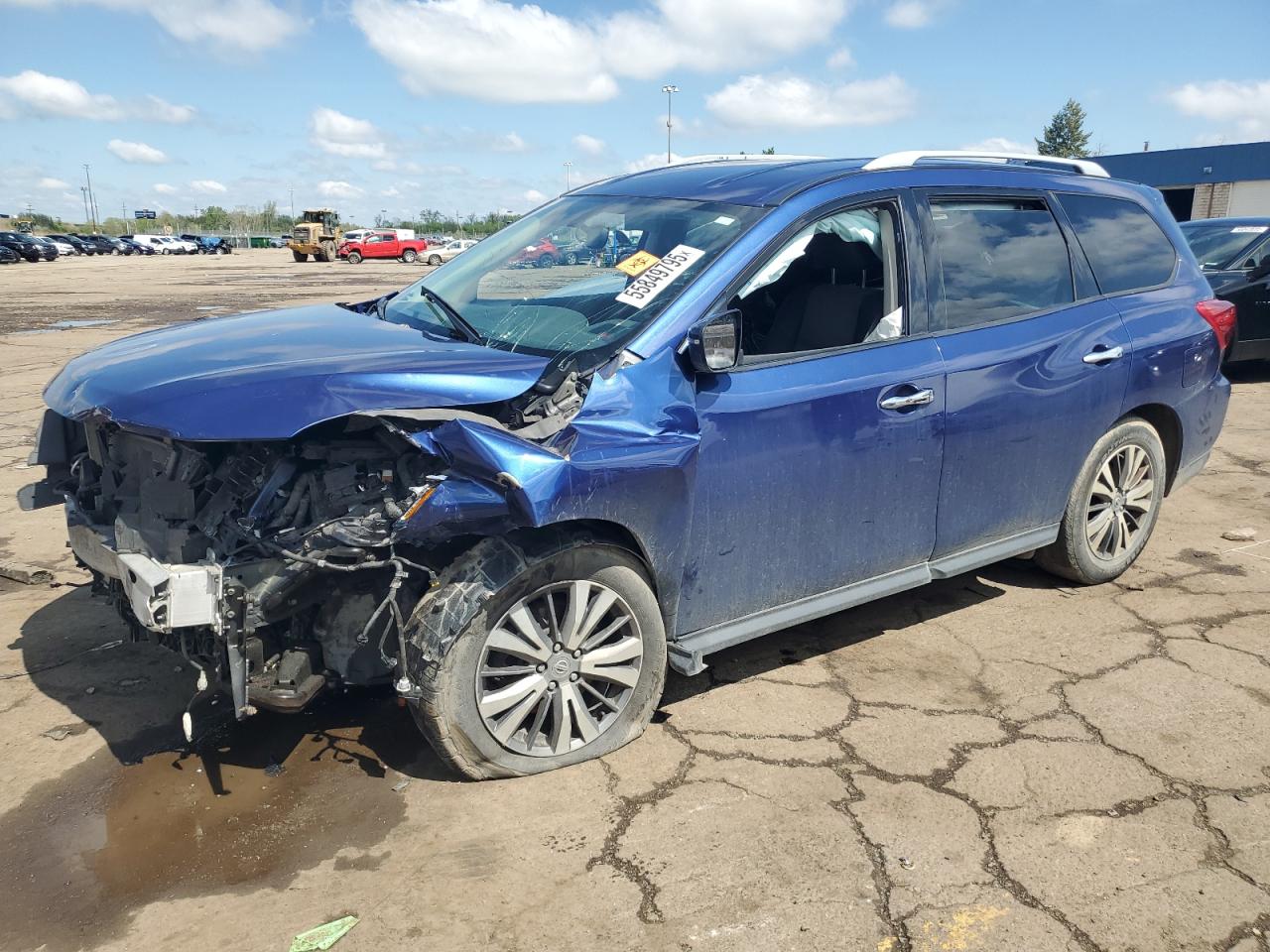 NISSAN PATHFINDER 2019