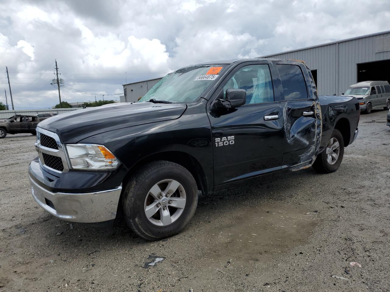 RAM 1500 SLT 2018