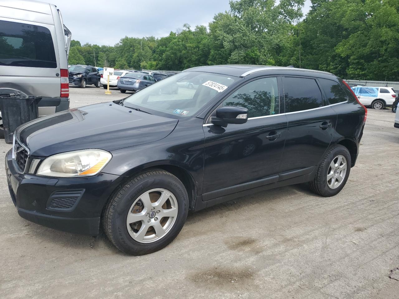 VOLVO XC60 3.2 2011