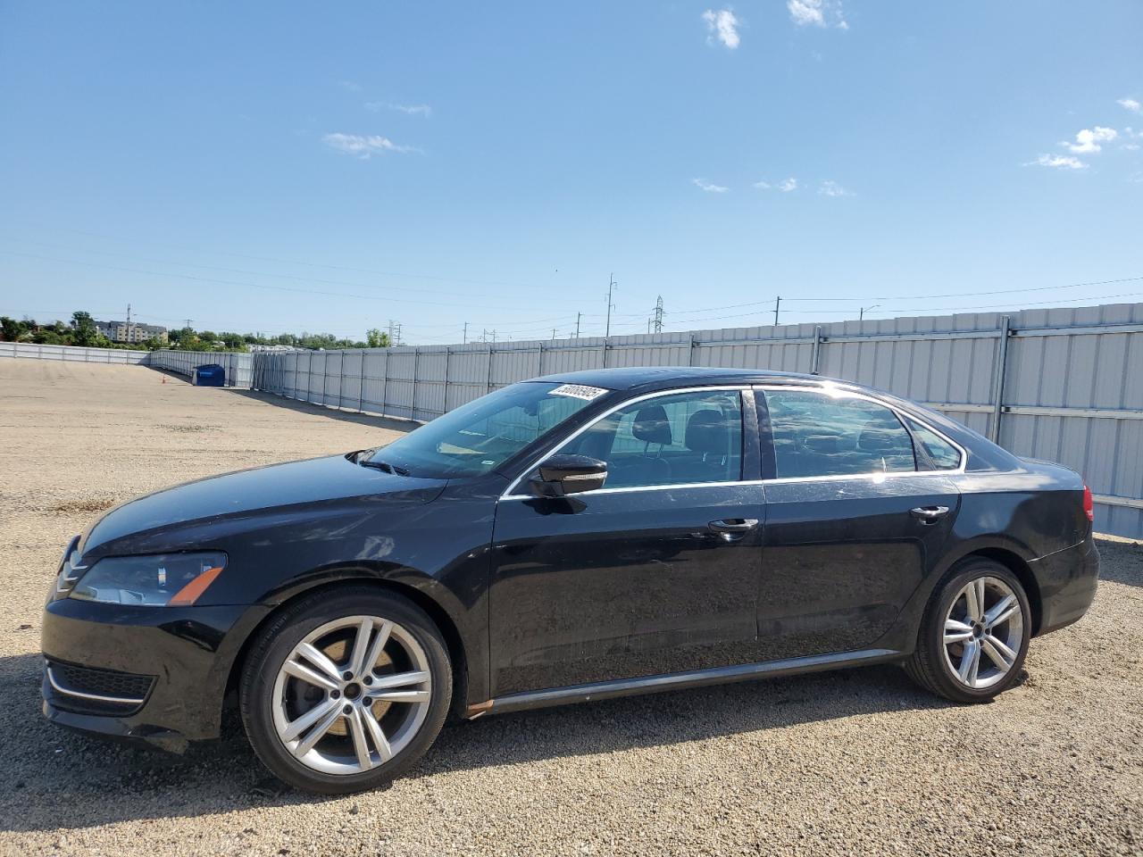 VOLKSWAGEN PASSAT SE 2014