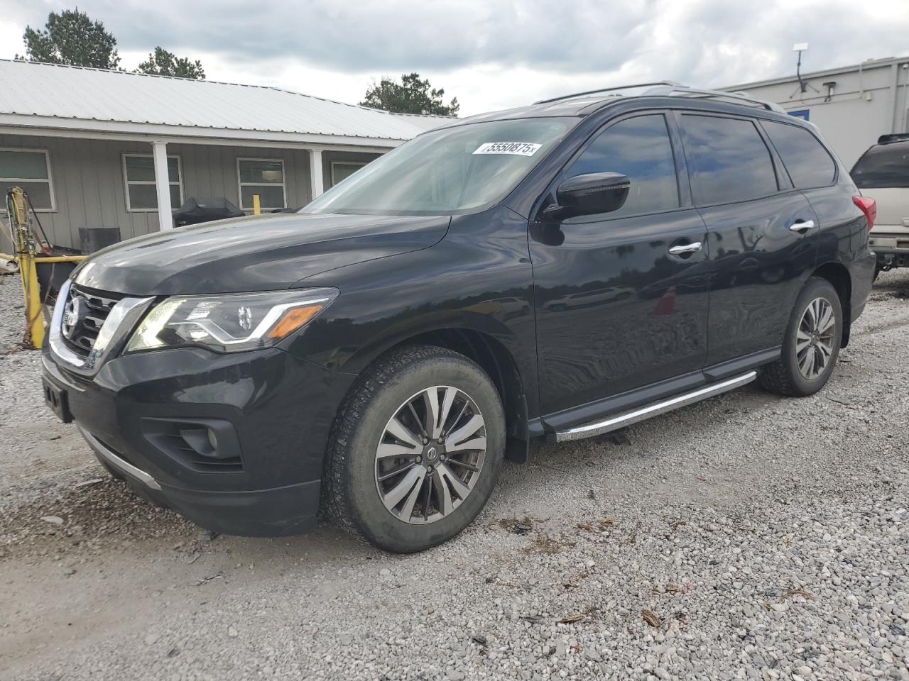 NISSAN PATHFINDER 2019