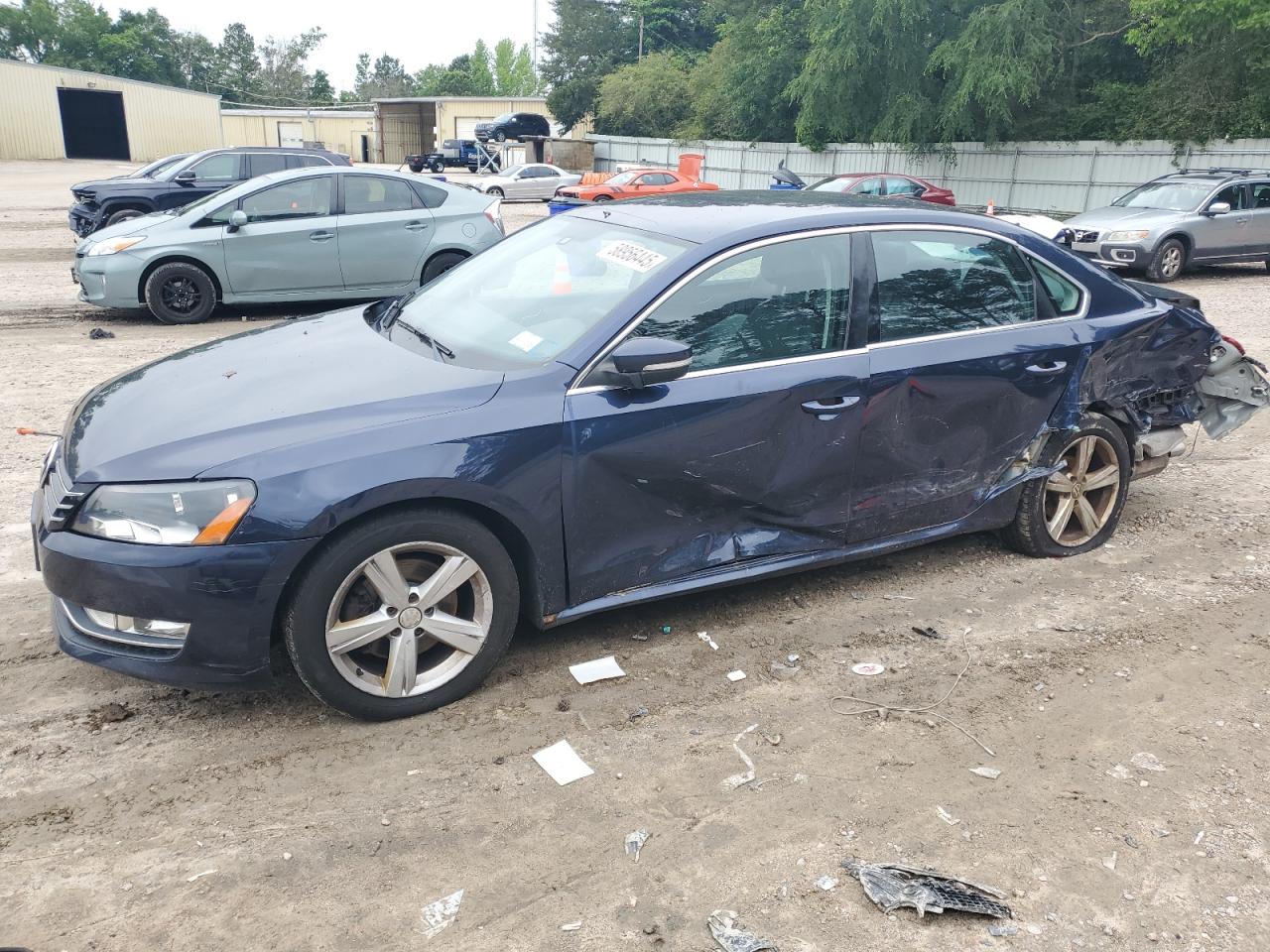 VOLKSWAGEN PASSAT SE 2013