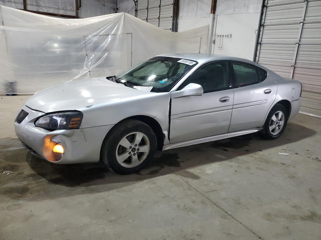 PONTIAC GRAND PRIX 2005
