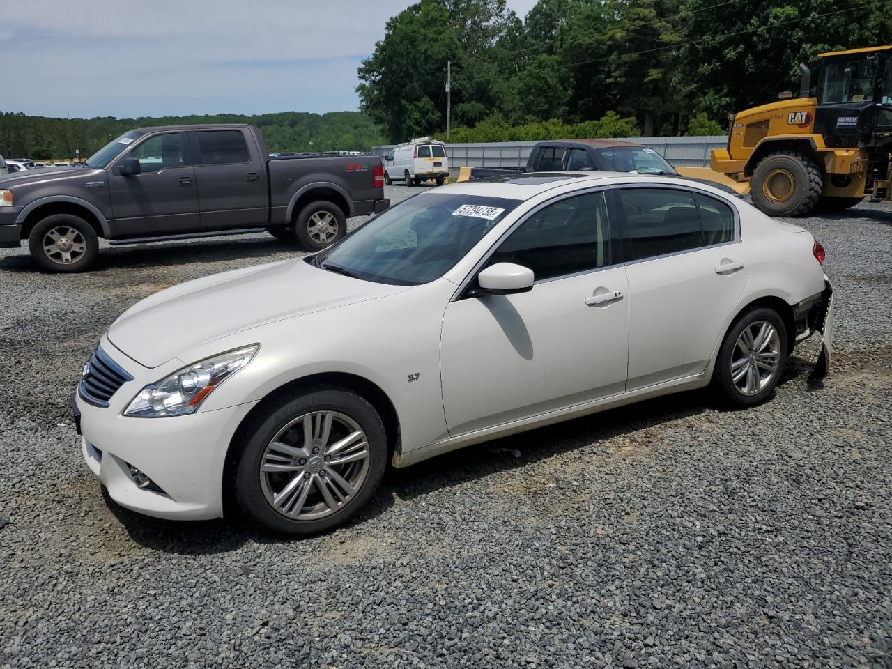 INFINITI Q40 2015