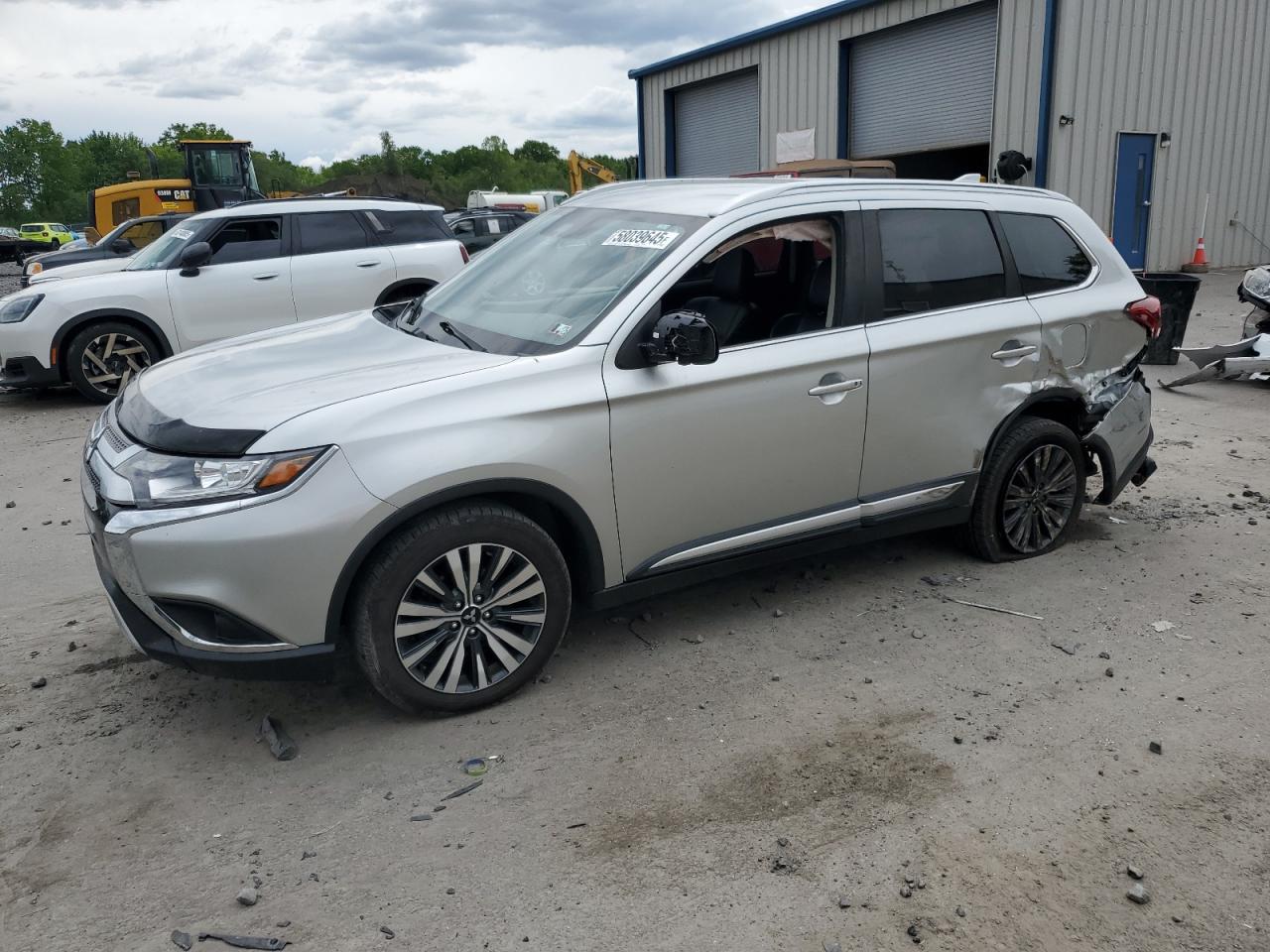 MITSUBISHI OUTLANDER 2020