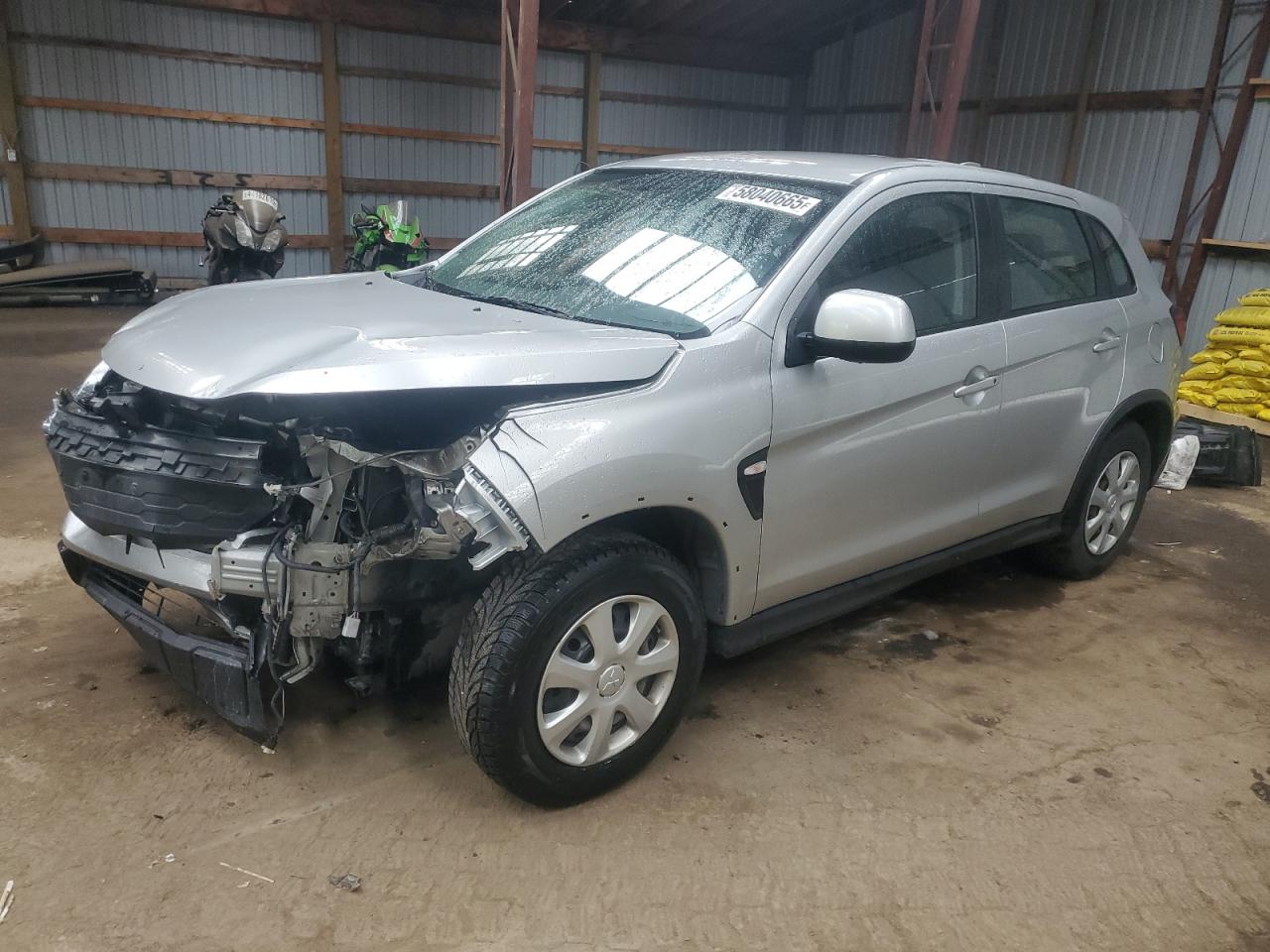 MITSUBISHI RVR SE 2020
